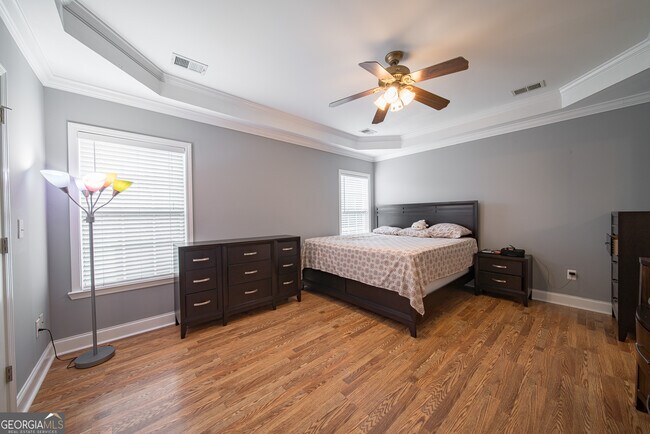 Foto del edificio - 334 Stillwood Dr