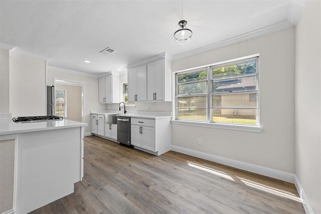 Building Photo - 312 Hillview Dr