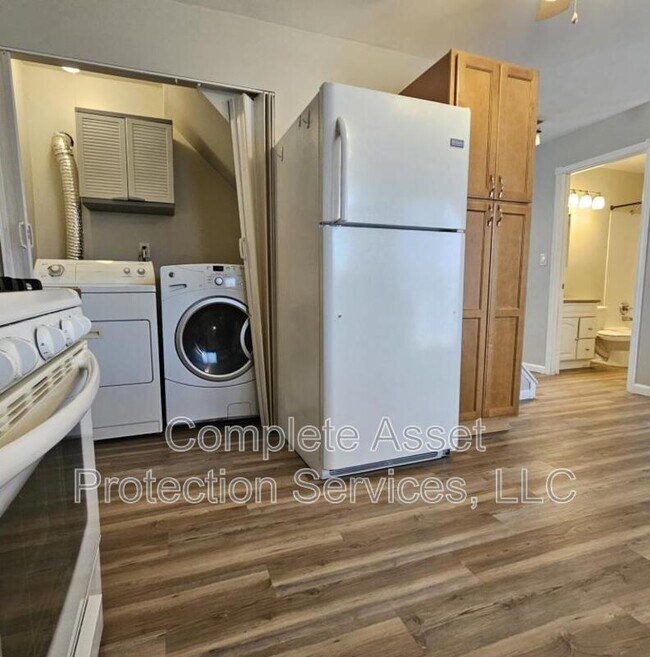 Foto del edificio - 5955 Tyler Pl