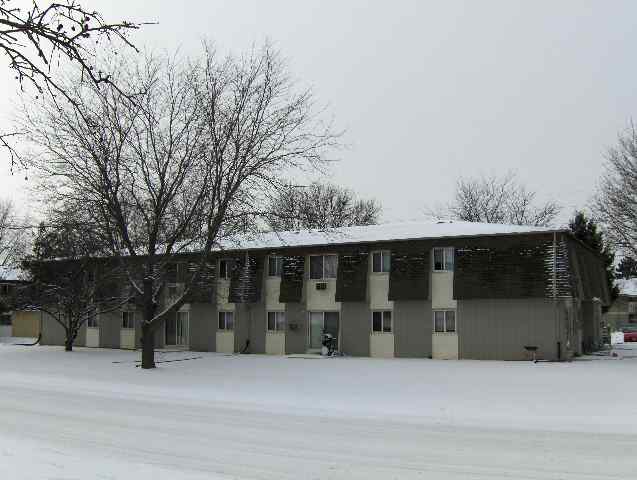 Primary Photo - 1421 Canyon Dr