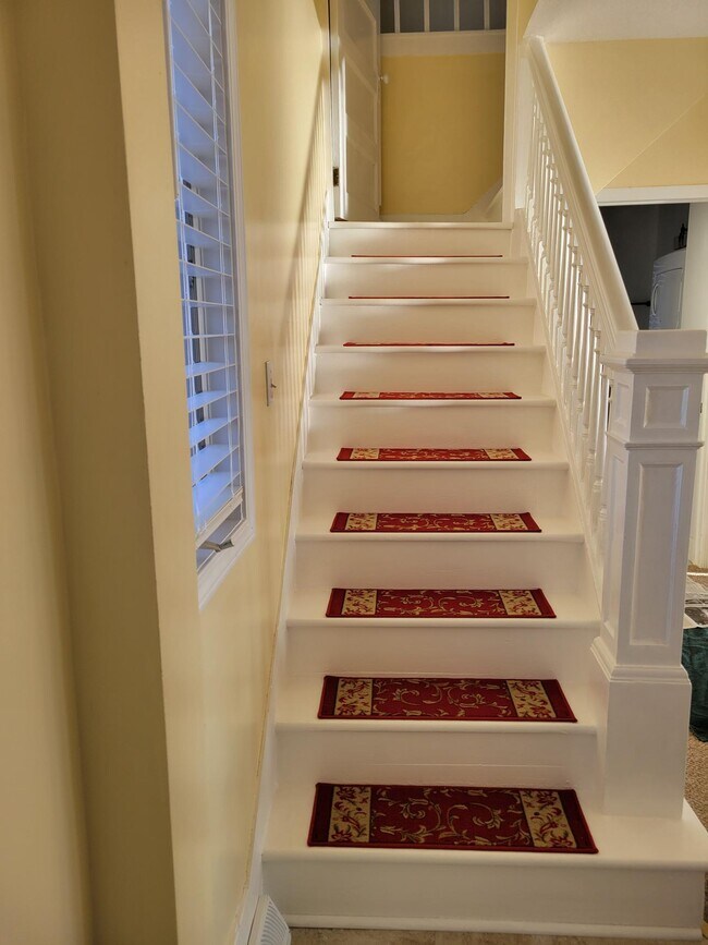 Foto del edificio - 3877 Shoreline Dr