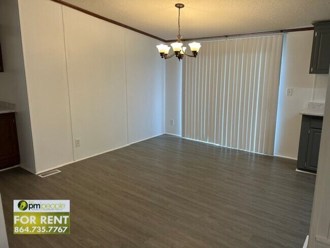 Foto del edificio - 3/2 Easley Home in Great Location! Easy access to 123, 153, and 85!