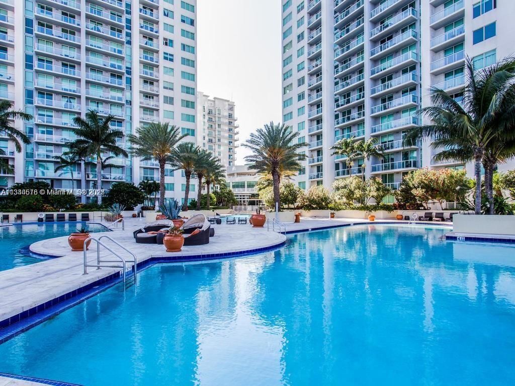 Foto principal - 244 Biscayne Blvd