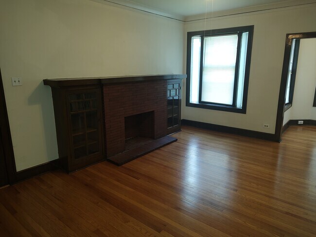 Building Photo - 146 N Humphrey Ave