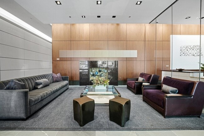 Building Photo - 130 N Garland Ct