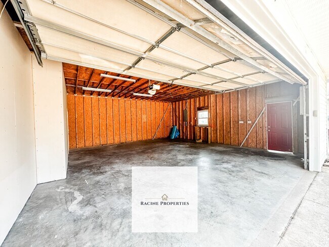 Foto del edificio - Spacious 4-bedroom Home in Woodruff