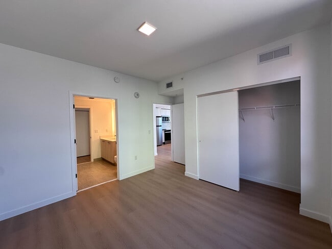Foto del edificio - 84 NW 32nd St