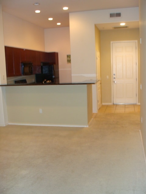 Kitchen & Entry - 11640 N. Tatum Blvd