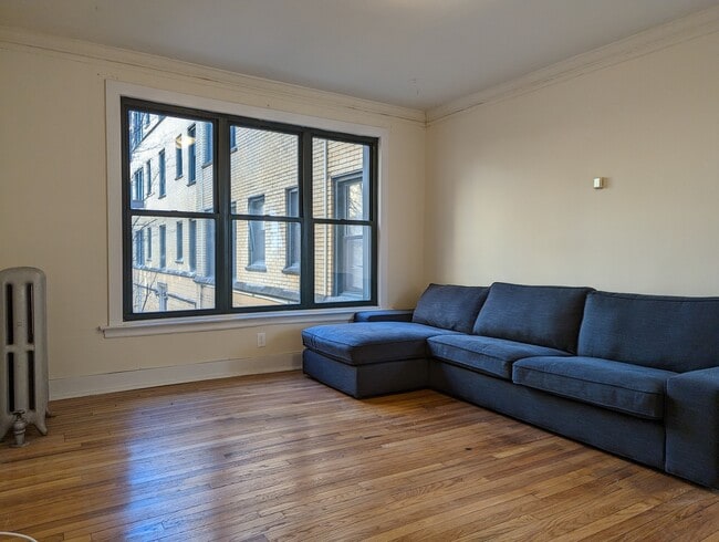 Building Photo - 2334 N Spaulding Ave