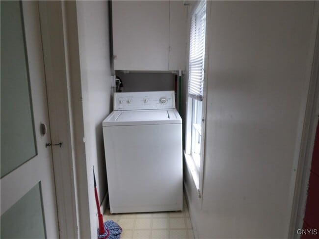 Building Photo - 41 Galatia St