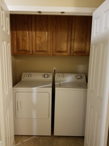 Washer/Dryer - 1208 S 10th St