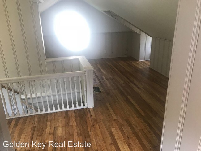 Building Photo - 3 br, 1 bath House - 12037 Auburn St