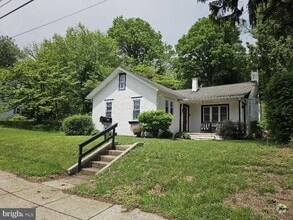 Building Photo - 501 Strasburg Ave