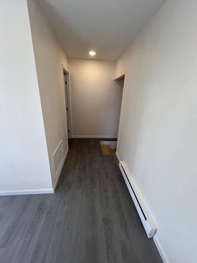 Foto del edificio - Remodeled 2 bed, 1 bath with laundry