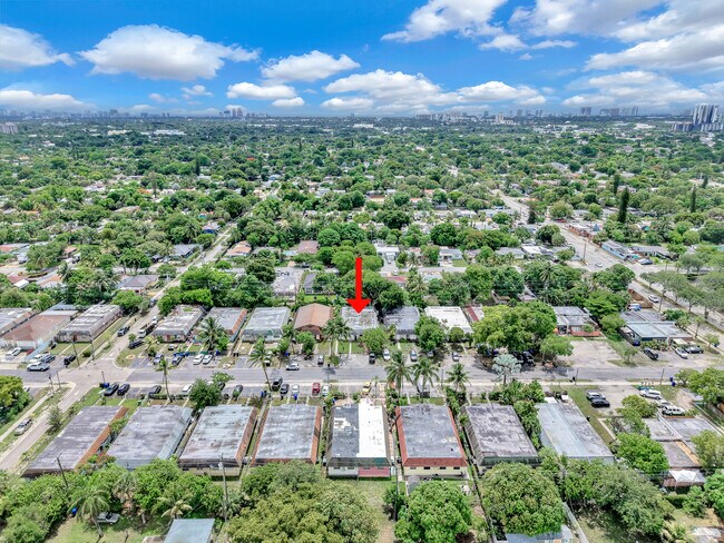Foto del edificio - 1326 NW 8th Ave