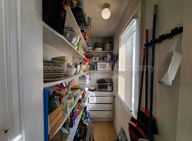 Foto del edificio - 82 Harborview Ave