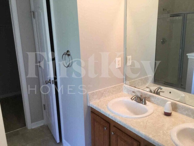 Foto del edificio - 3844 Hadley Rd