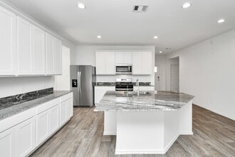 Building Photo - 2715 Willow Gulch Wy