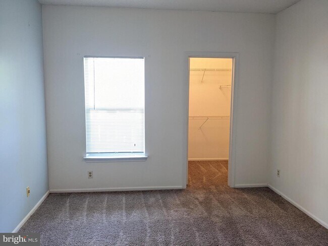 Foto del edificio - 14322 Climbing Rose Way