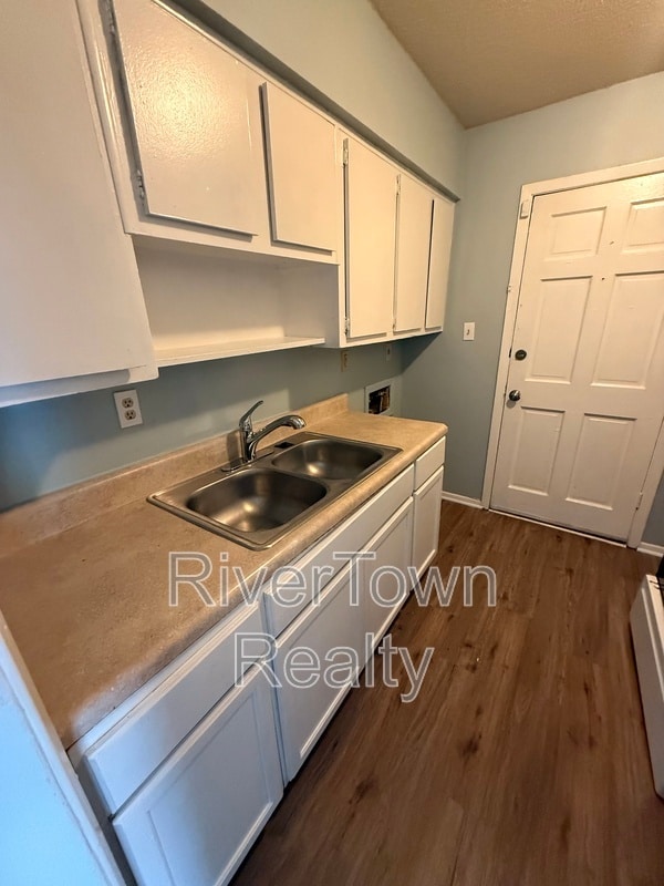 Building Photo - 3815 Ajanders Dr