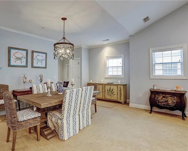 Building Photo - Beautifully Furnished 3BR Condo - Shipyard...