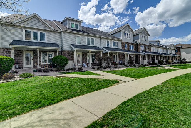 Building Photo - Fairhaven Court Apartments