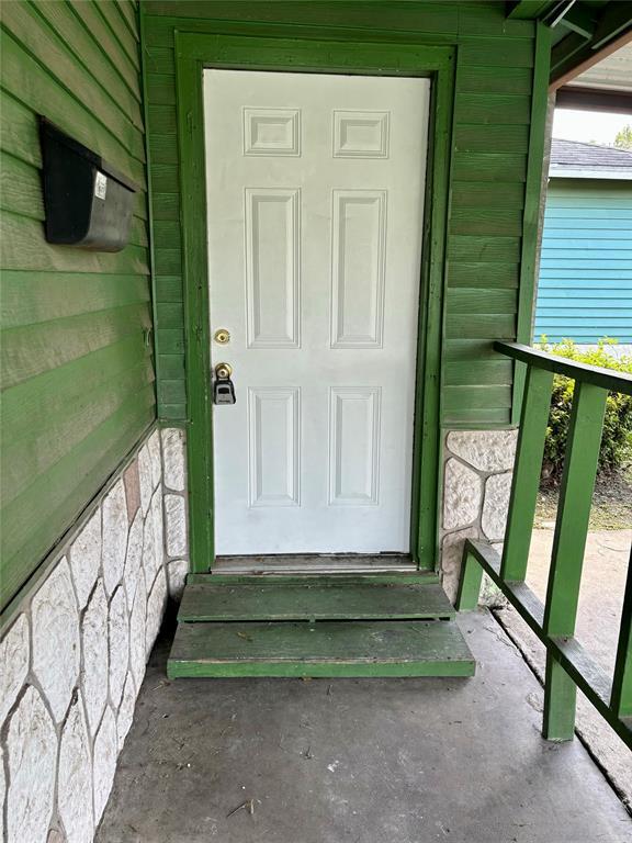 Building Photo - 5411 Heron Dr
