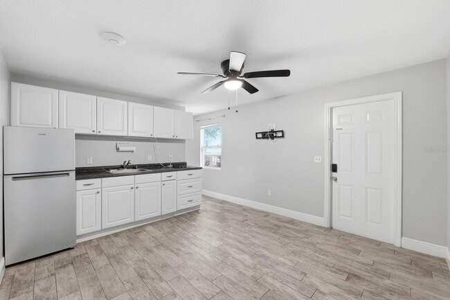Building Photo - 15509 Casey Rd