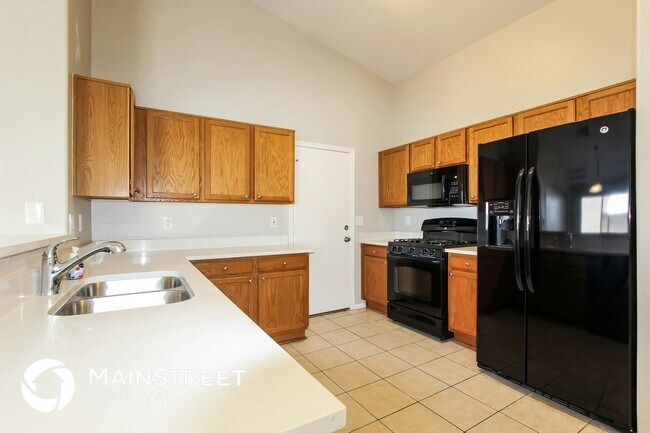 Foto del edificio - 11060 W Lane Ave