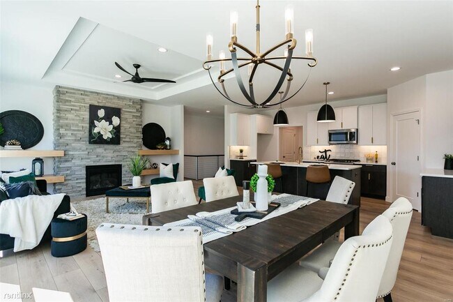 Foto del edificio - 4 br, 3 bath House - 1890 Cloverdale Dr 18...