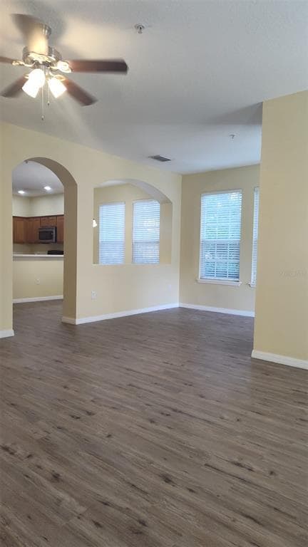 Building Photo - 7129 Red Lantern Dr