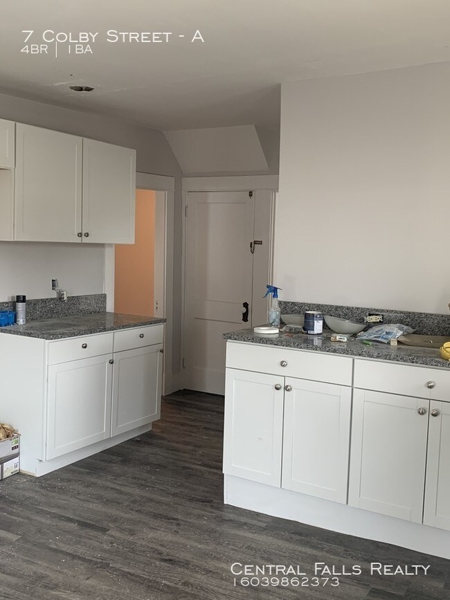 Building Photo - Newly Renovated 4 BR ! Section 8 Welcome !