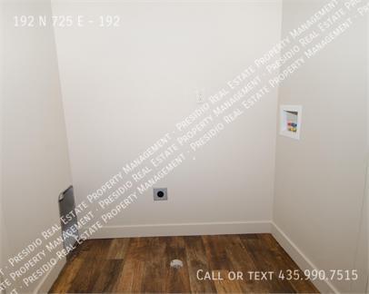 Building Photo - 192 N 725 E