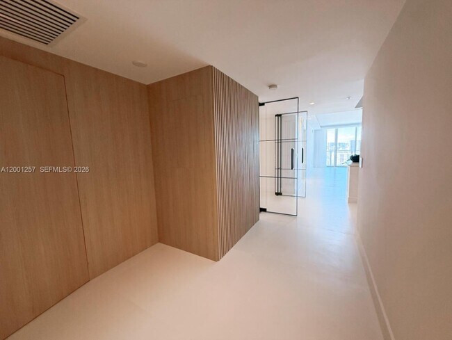 Building Photo - 330 Sunny Isles Blvd