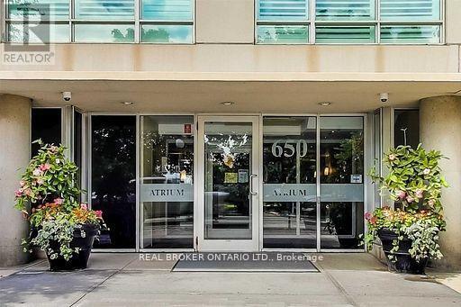 Building Photo - 650 Queens Quay W