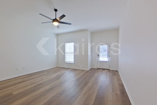 Foto del edificio - 109 Hendrix Rd