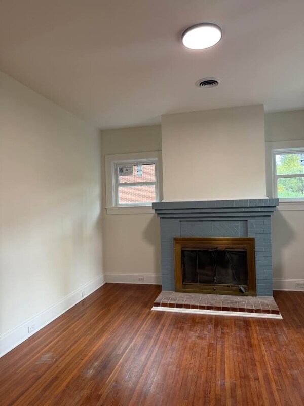 Foto del edificio - 678 Main St