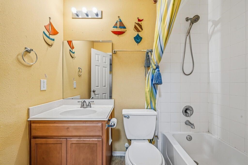 Building Photo - 22327 Albee Dr