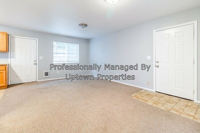 Foto del edificio - Conveniently Located 2 Bedroom