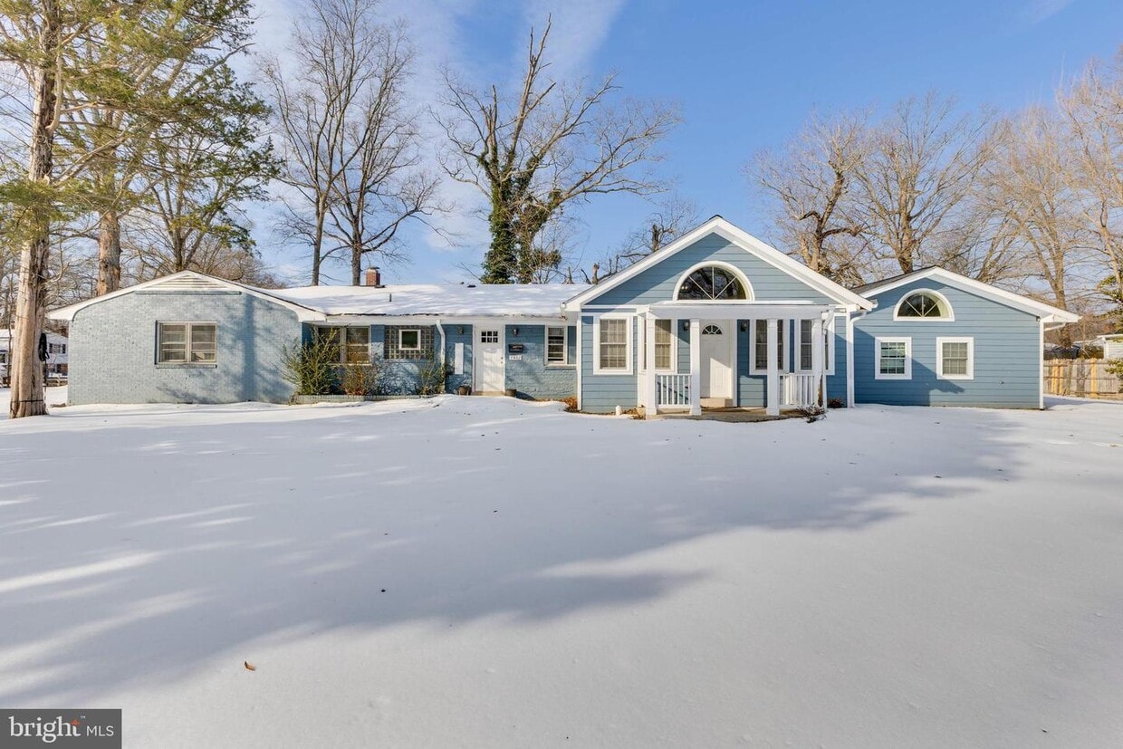 Photo - 7832 Martha Washington St (Alexandria, VA)