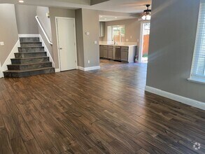 Building Photo - 5162 Greystone Dr
