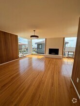Building Photo - 308 Palomar Ave