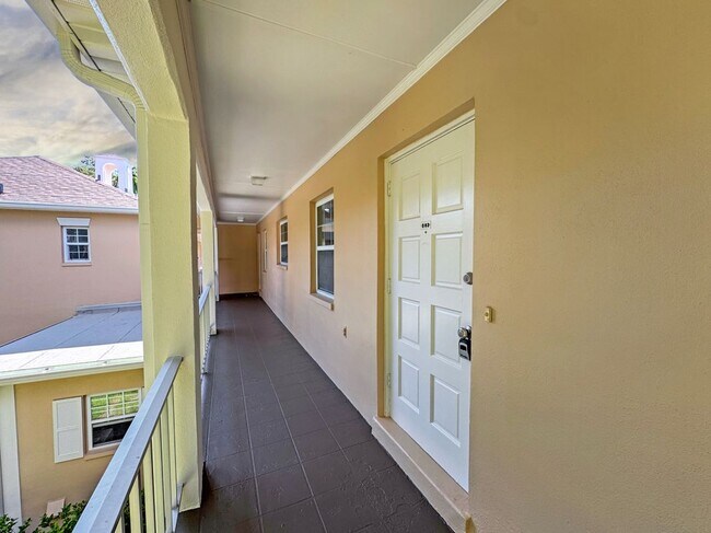 Foto del edificio - 8300 Bardmoor Blvd