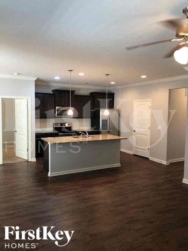 Building Photo - 5037 Bella Ct