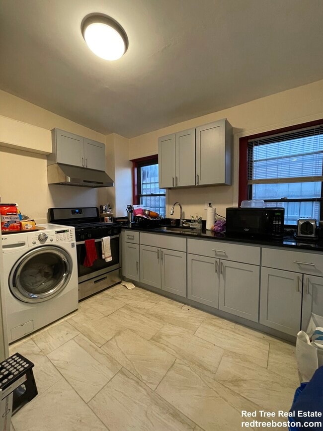 Foto del edificio - 871 Harrison Ave