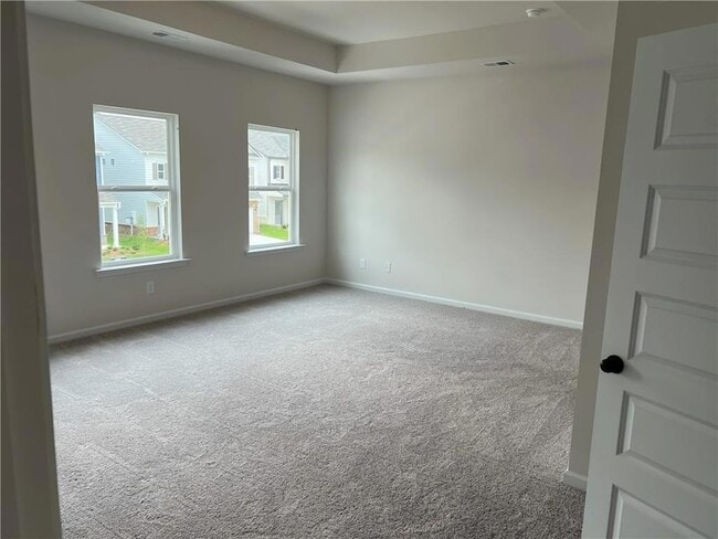 Building Photo - 423 Perth Dr