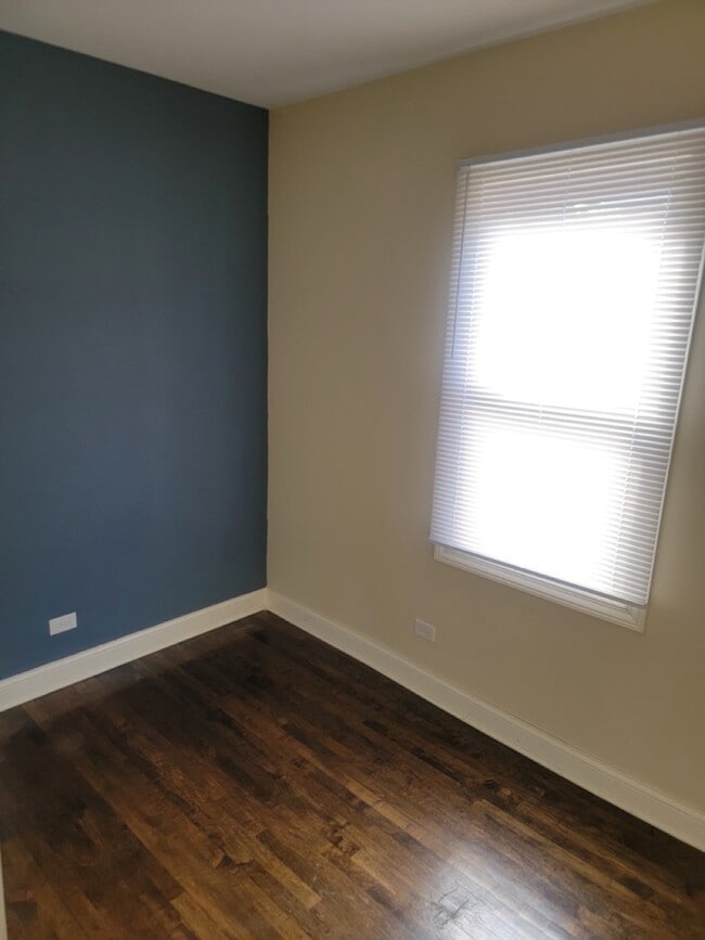 Foto del edificio - 4406 S Maplewood Ave