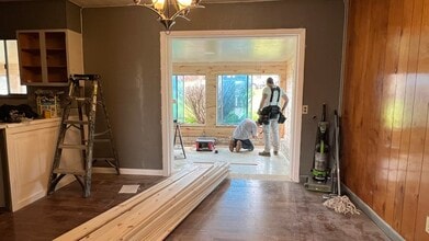 Building Photo - 524 Summerlee Ave