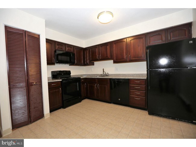 Building Photo - 1007 Walnut Ridge Dr