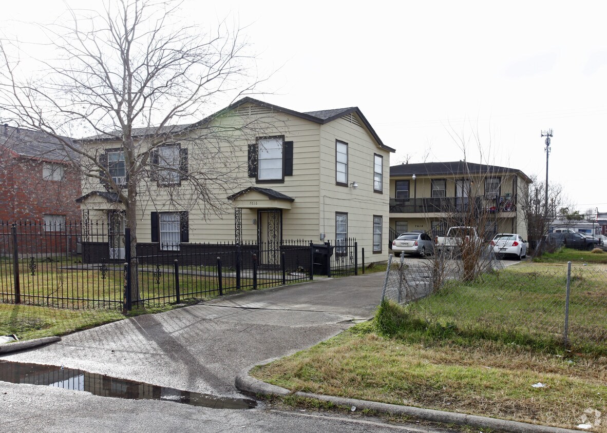 Primary Photo - 7614 Grahamcrest Dr